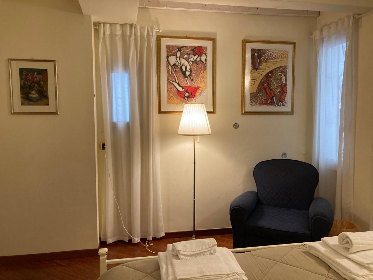 Araba Fenice Apartments - Bari Centro Bagian luar foto